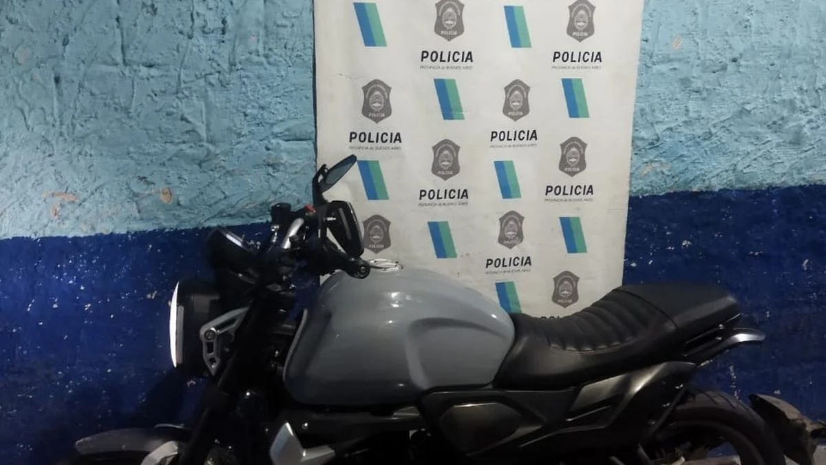 Tres menores robaron una moto y la abandonaron en San Carlos