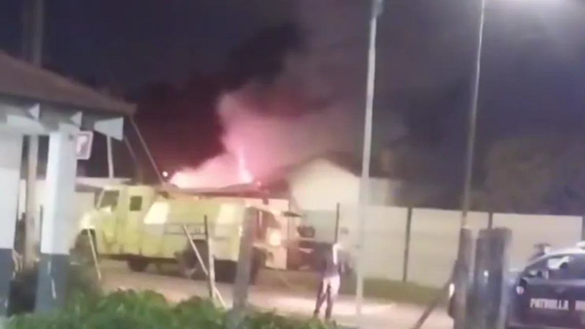 Un voraz incendio destruyó una vivienda en Gorina