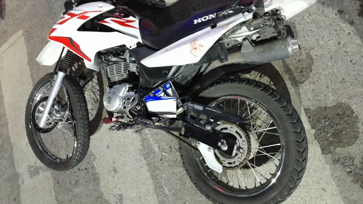 San Carlos: varios heridos tras brutal choque entre dos motos