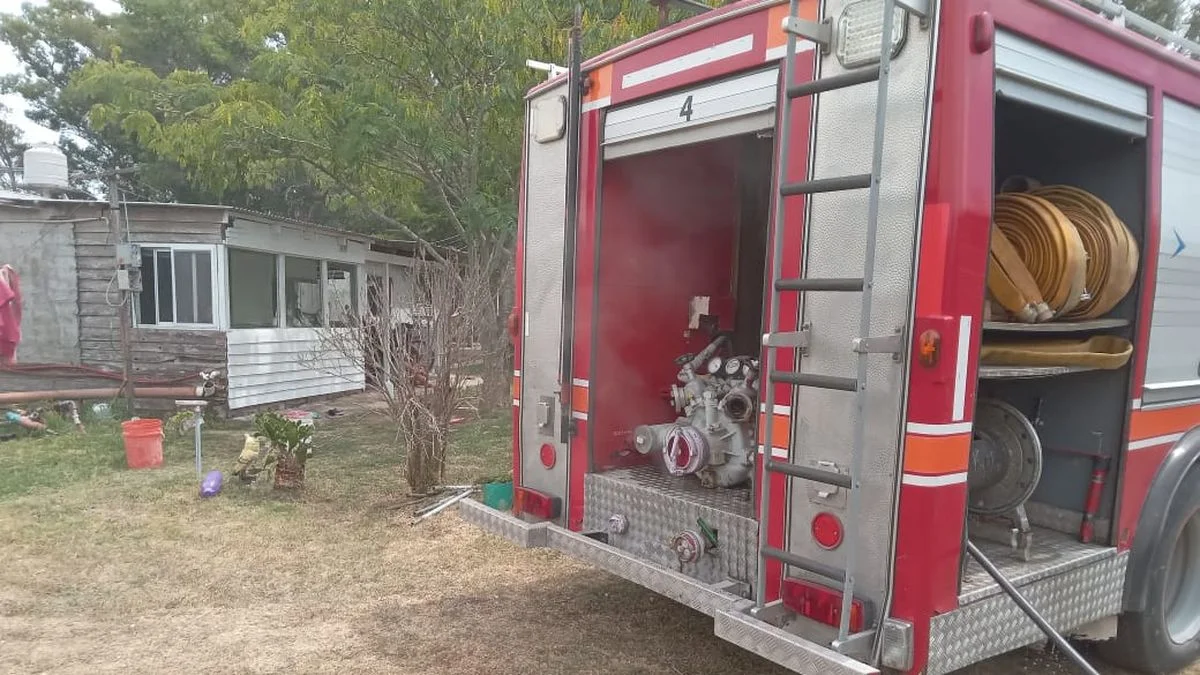 "La gente estaba desesperada": incendio en City Bell arrasó más de 8 hectáreas