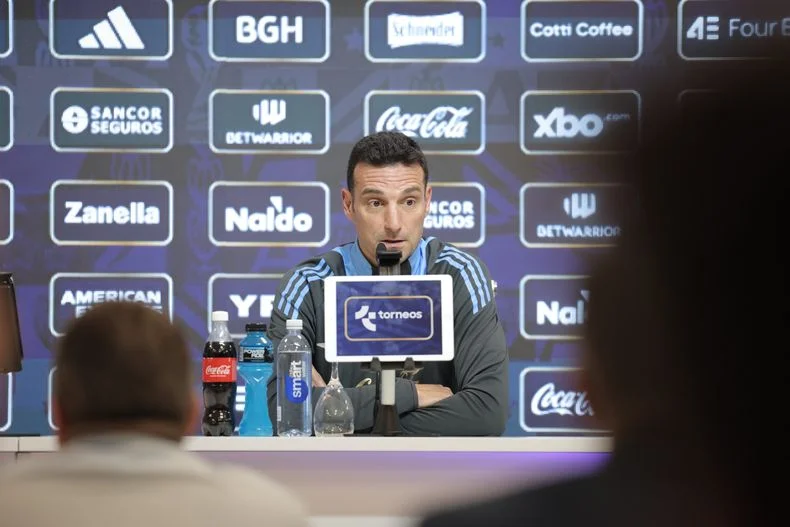 Lionel Scaloni elogi&oacute; a Benjam&iacute;n Dom&iacute;nguez en conferencia de prensa