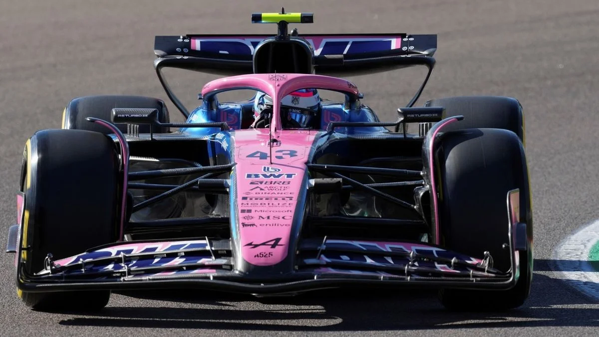 Franco Colapinto realizó una carrera prolija y finalizó 16° en Imola
