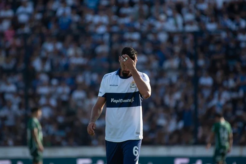 Gimnasia lamenta la sanci&oacute;n de dos fechas a Gast&oacute;n Suso