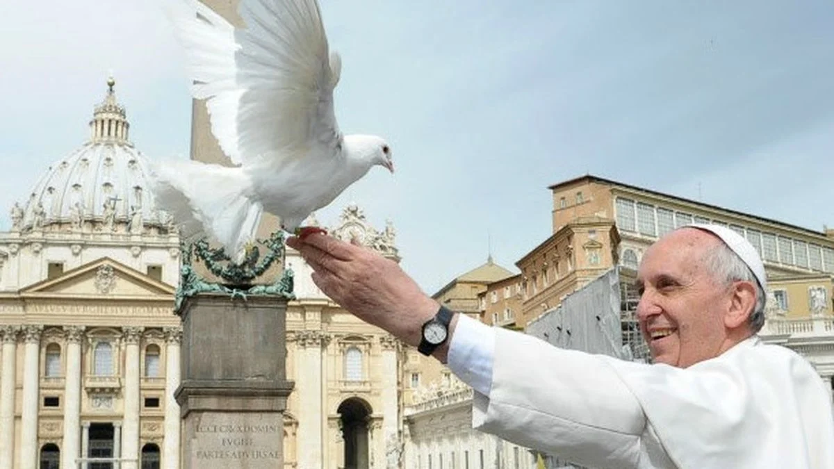 Presentaron en La Plata un libro sobre el Papa Francisco