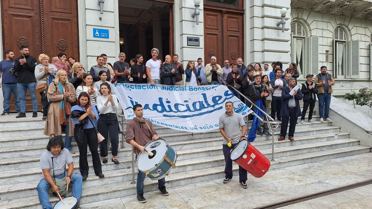 La AJB profundiza el conflicto con la Suprema Corte