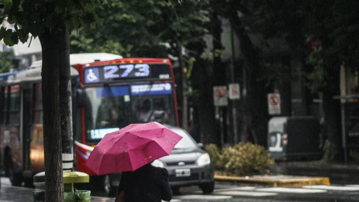 Martes de lluvia y calor en La Plata