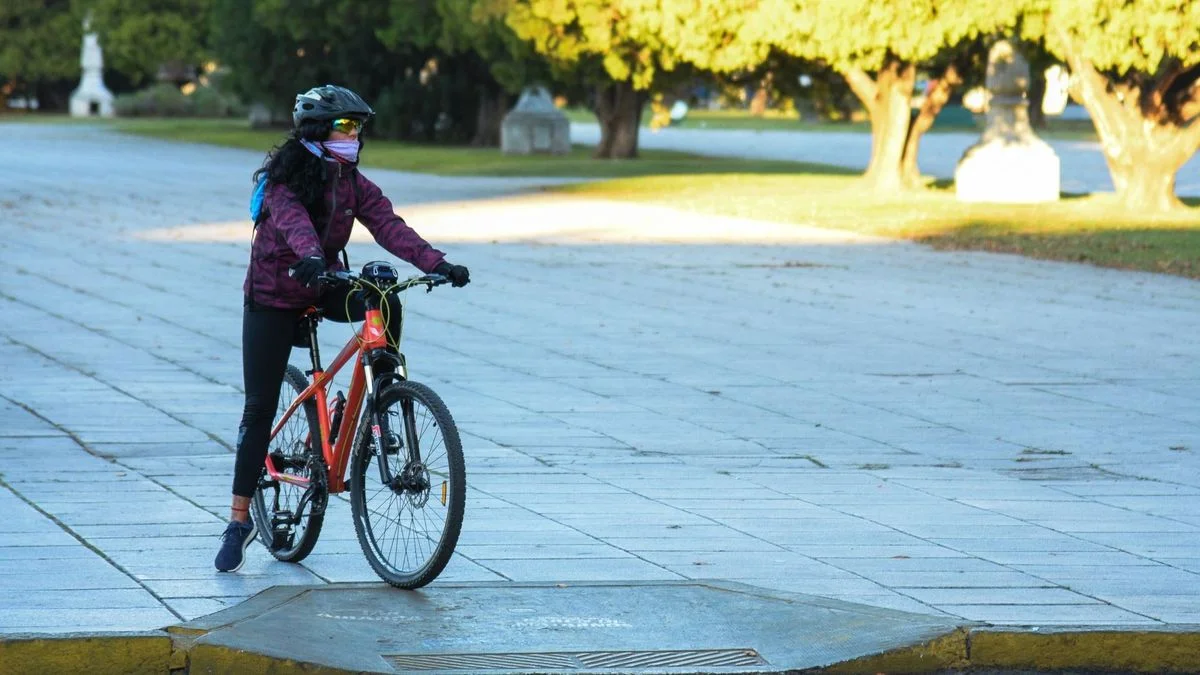 Clima fresco y soleado en la ciudad de La Plata