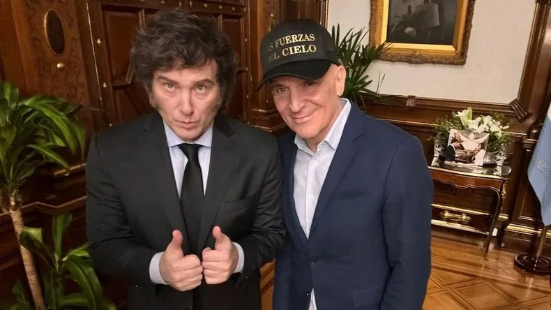 Javier Milei con su principal candidato, José Luis Espert