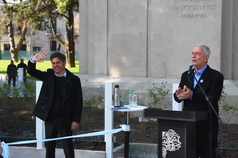Kicillof y Alak inauguraron la plaza Rocha de La Plata