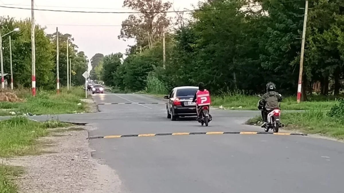 Trágico accidente en zona oeste de La Plata obliga a instalar reductores de velocidad