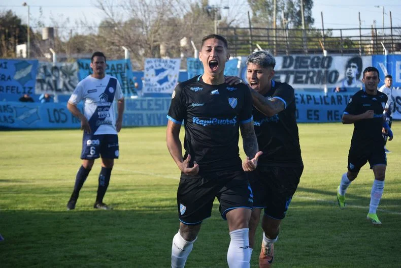 Luca Ferro hab&iacute;a adelantado al Club Atl&eacute;tico Villa San Carlos en Berisso