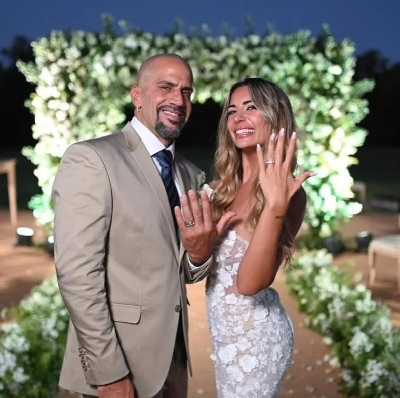 Juan Sebasti&aacute;n Ver&oacute;n junto a su esposa Valentina Martin