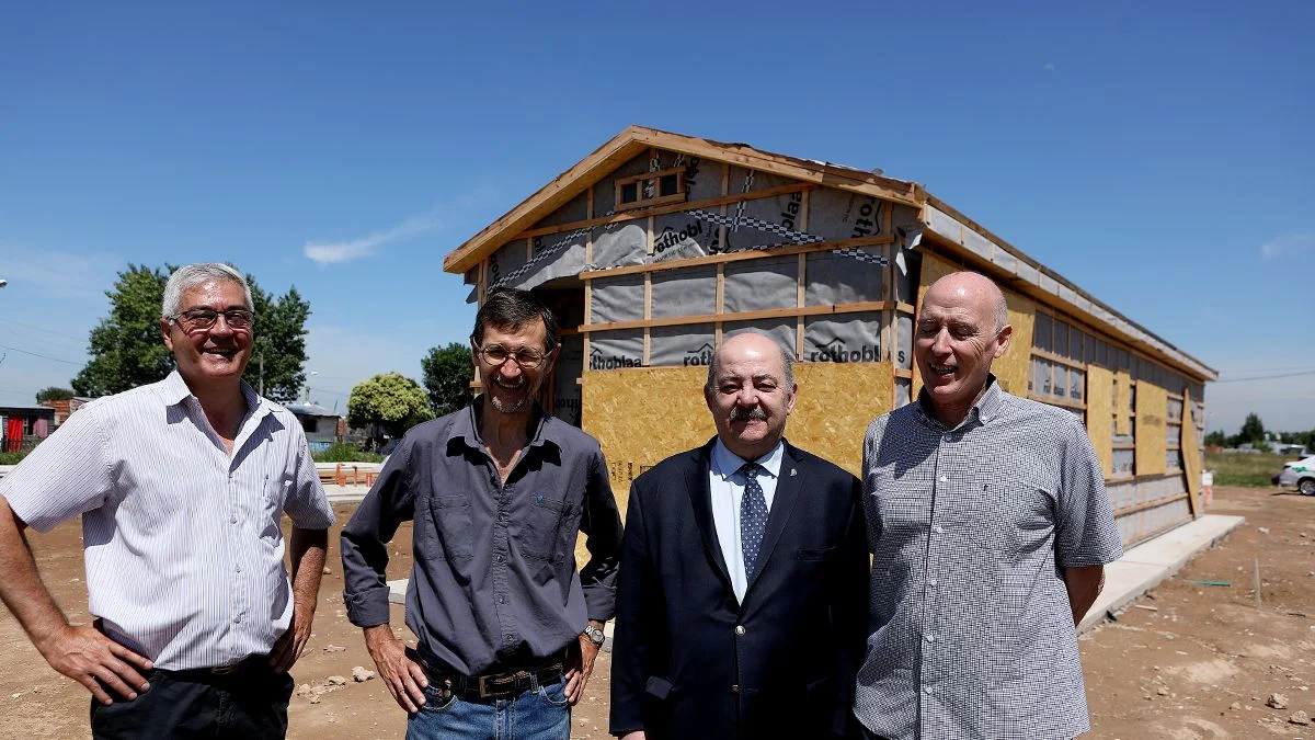 Avanza la construcción de viviendas de la UNLP para sectores vulnerables