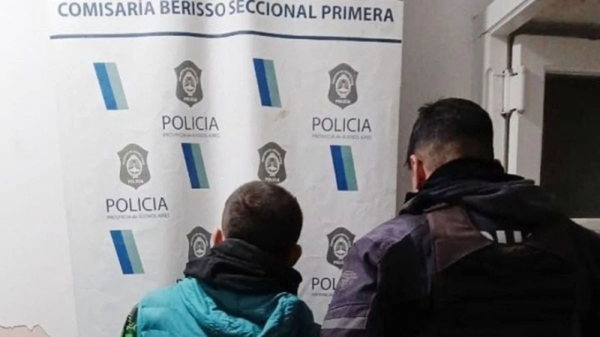 Se escapó de la policía, chocó y le incautaron cocaina en Berisso