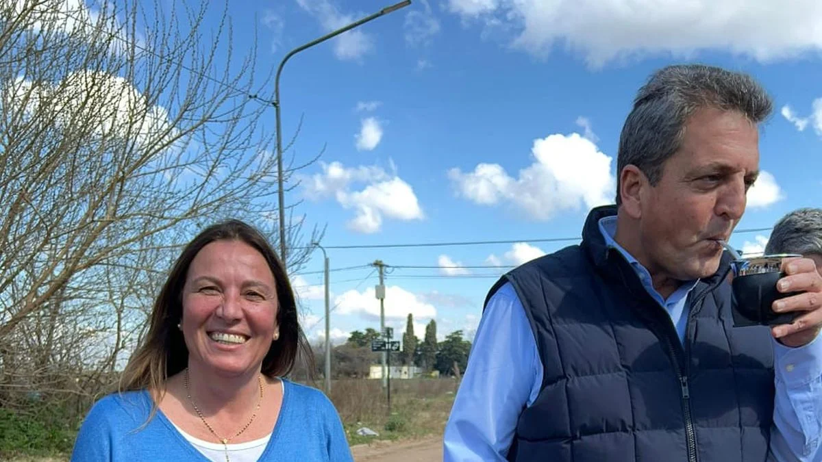 En la recta final, Sergio Massa se sumó a la campaña de Fuerza Patria