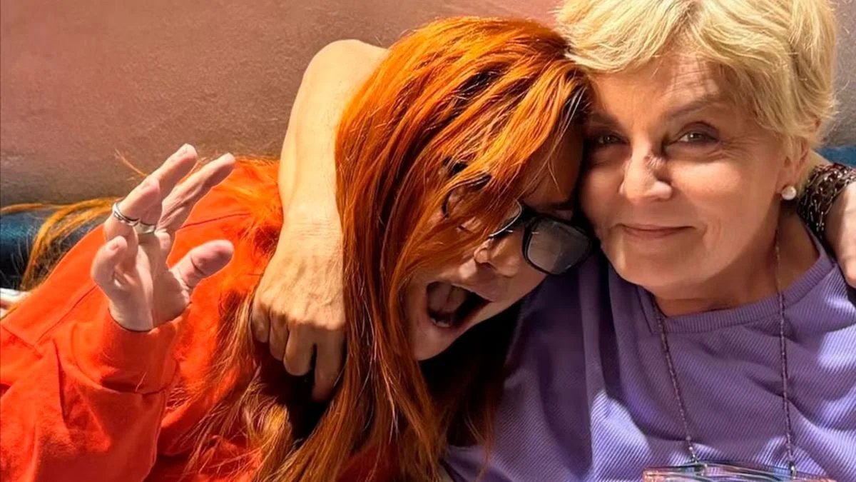 Lourdes Fernández sorprendió al compartir una foto con su madre tras el escándalo