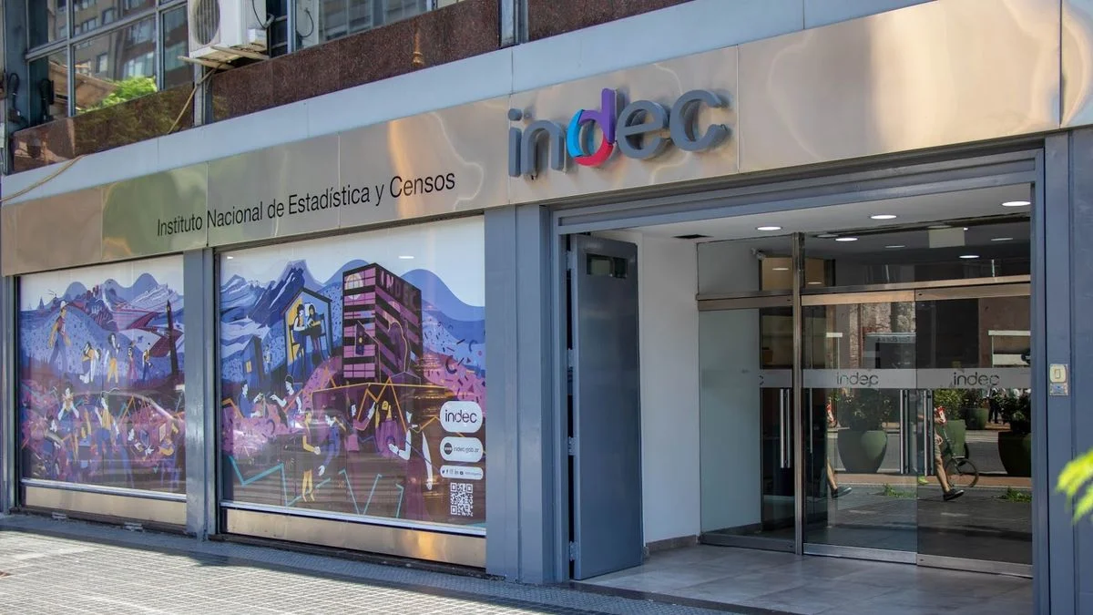 Evolución del dólar y calendario del INDEC: los datos que se conocen en los últimos días del año