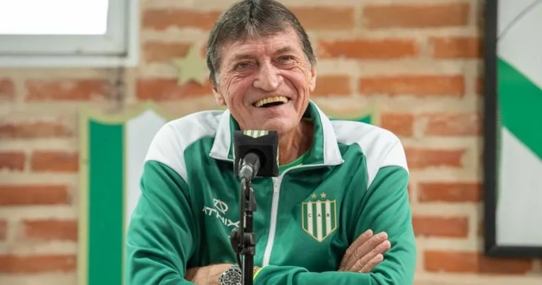 Julio Falcioni es uno de los nombres en carpeta para Gimnasia