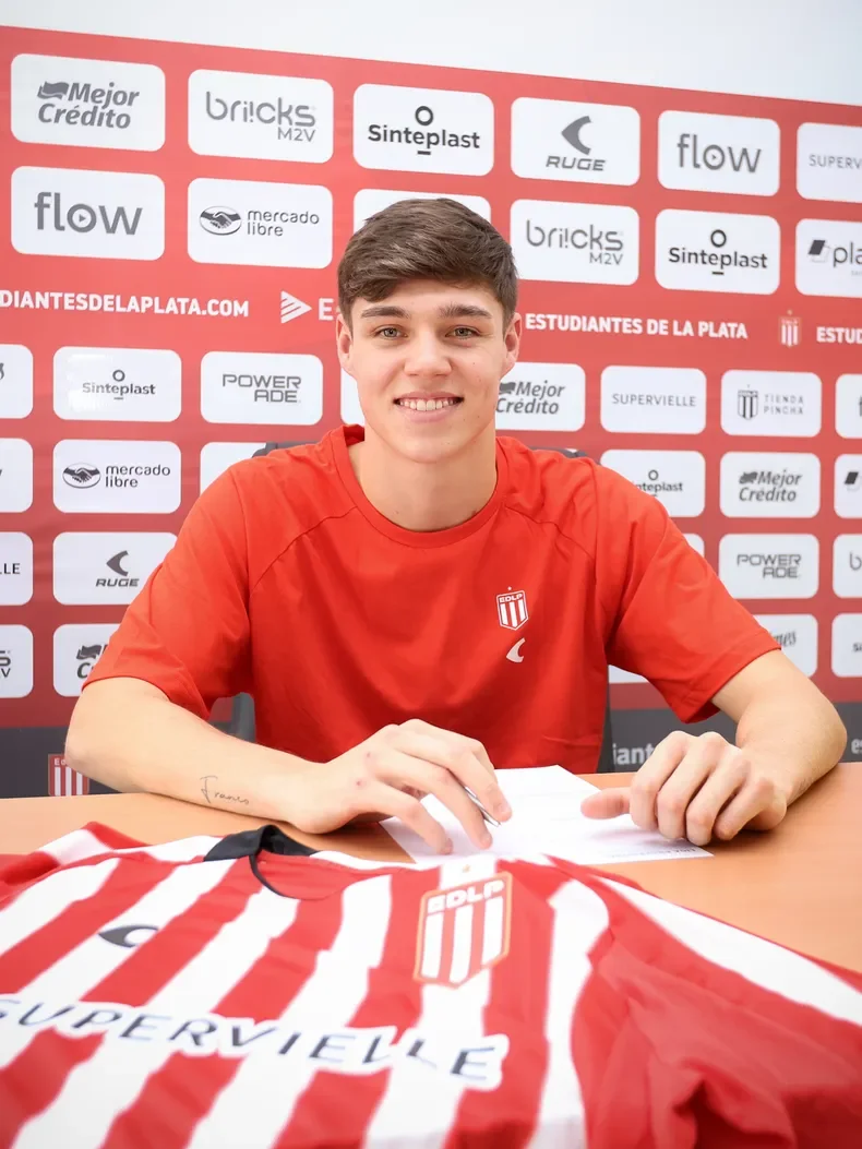 Estudiantes present&oacute; a Tom&aacute;s Palacios como su tercer refuerzo