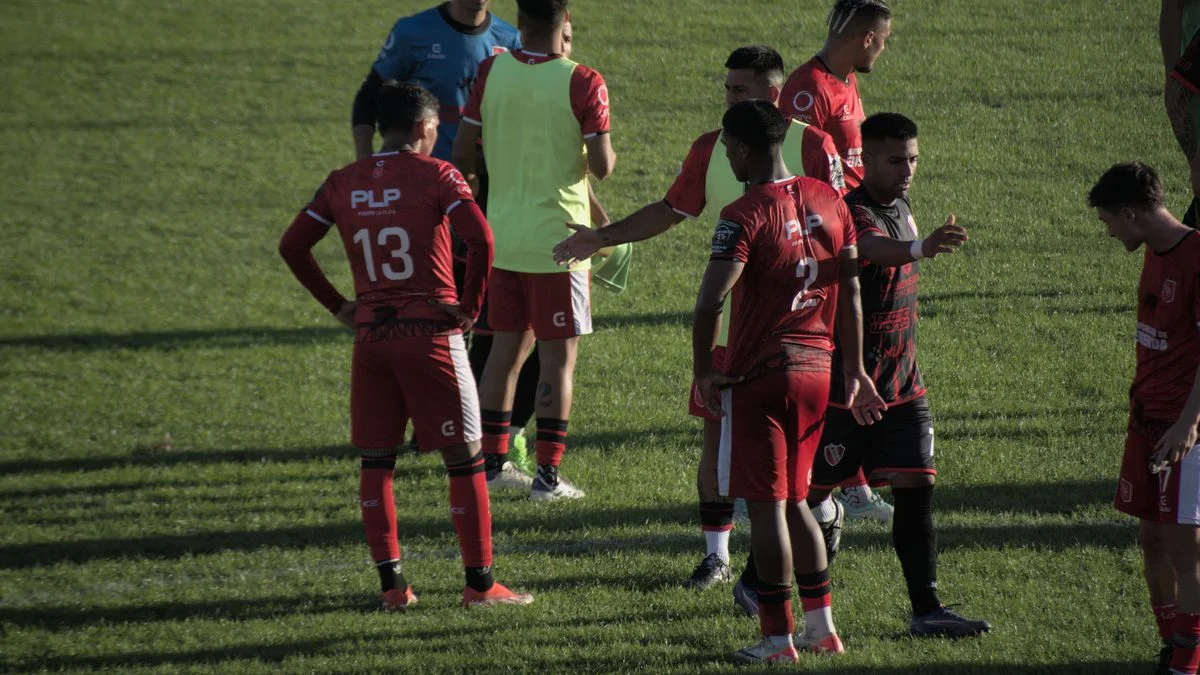 Cambaceres cayó ante Muñiz y no levanta del fondo