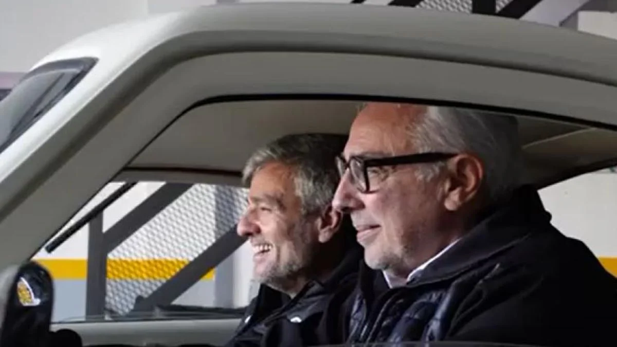 Palos para Kicillof, Sergio Massa y Máximo Kirchner en un spot de peronistas exiliados