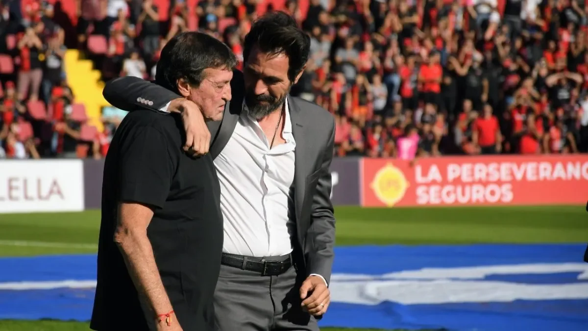 Falcioni elogió a Eduardo Domínguez y lo candidateó para dirigir a Boca o River