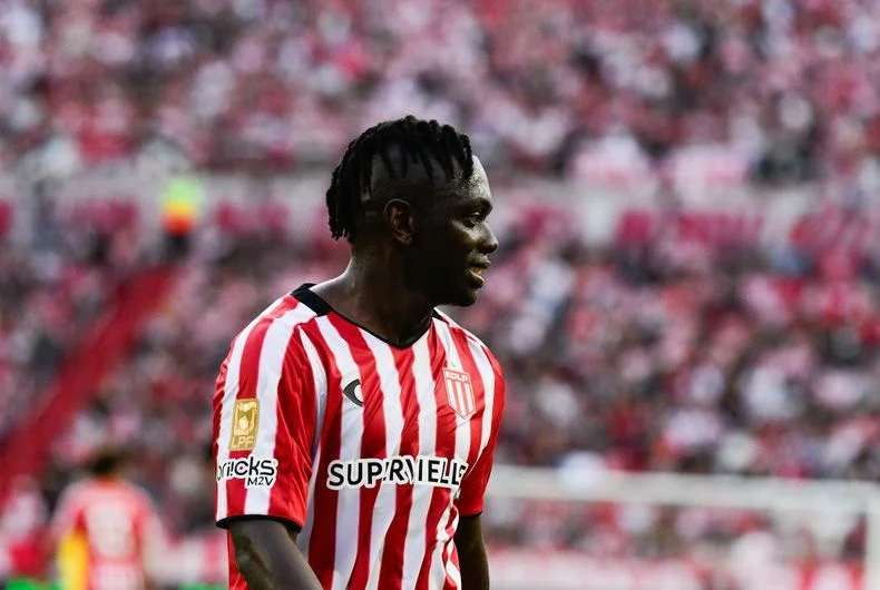 Edwuin Cetré que cumplió los 100 partidos con el Pincha, se encuentra en la prelista mundialista de Colombia