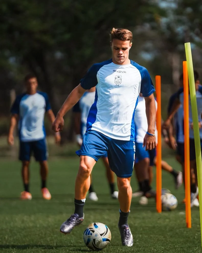 Ignacio Miram&oacute;n entrena en Estancia Chica, todo indica que volver&aacute; a ser titular en Gimnasia