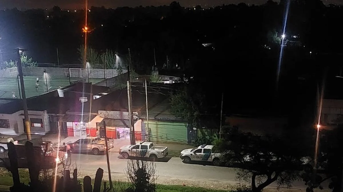 Tensión y mega operativo en una vivienda de La Plata: "Se escucharon disparos"