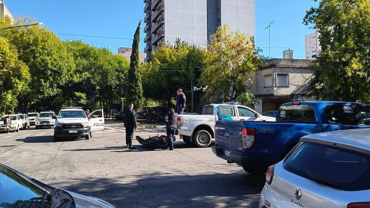 Parque Saavedra: un choque sacudió la tranquilidad de la mañana en La Plata