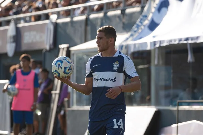 Pedro Silva Torrej&oacute;n fue uno de los que firm&oacute; por dos temporadas en Gimnasia
