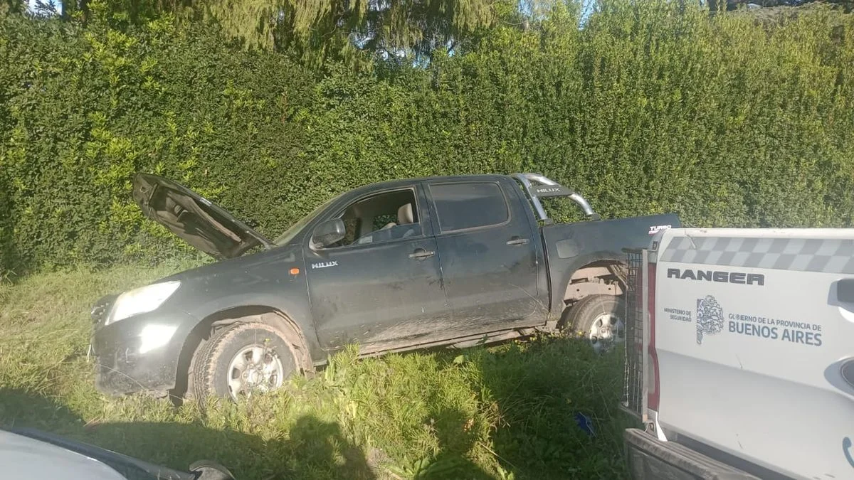 La Plata: robó una camioneta, intentó fugarse y cayó en una zanja