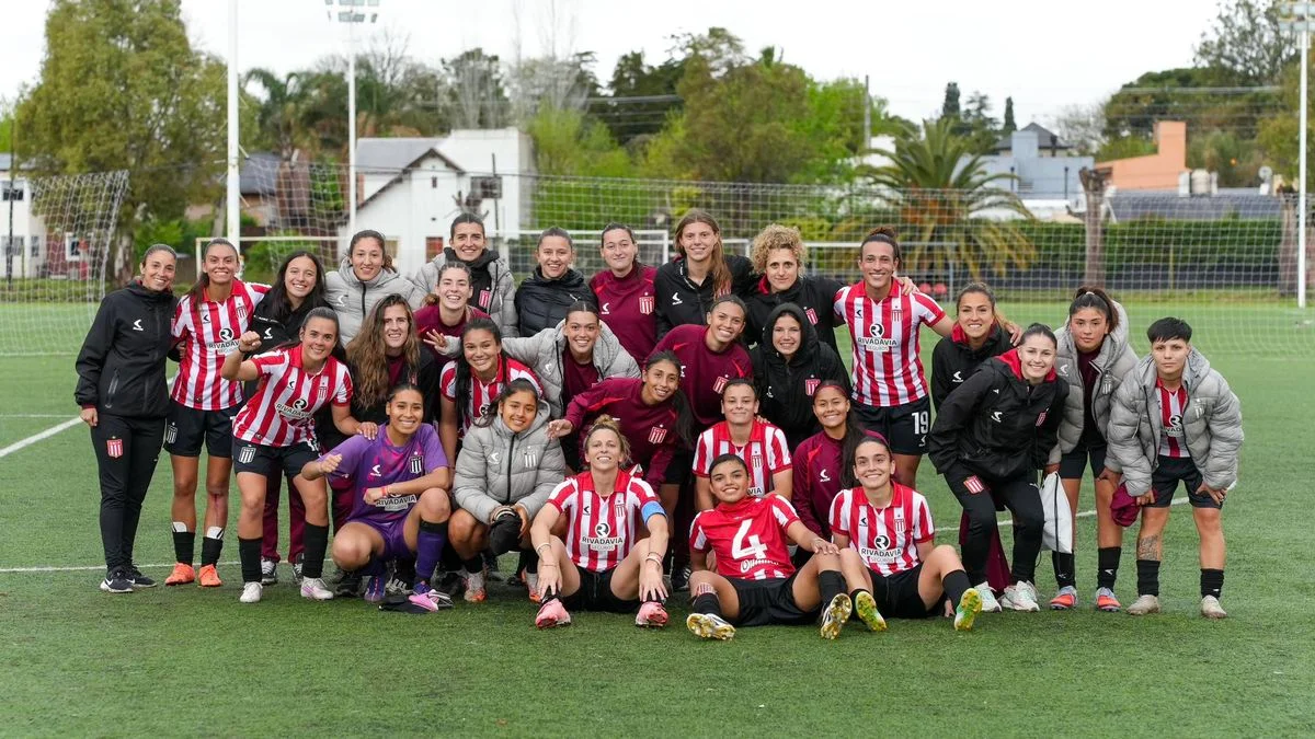Estudiantes sufrió pero se clasificó en el Femenino
