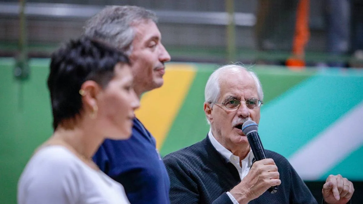 Jorge Taiana arrancó la campaña al lado de La Cámpora