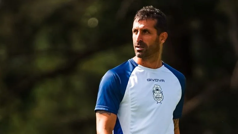Gimnasia entren&oacute; en Estancia Chica y Fernando Zaniratto meter&aacute; mano en el equipo