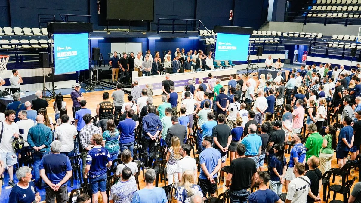 Gimnasia dio a conocer un balance positivo con reducción del pasivo