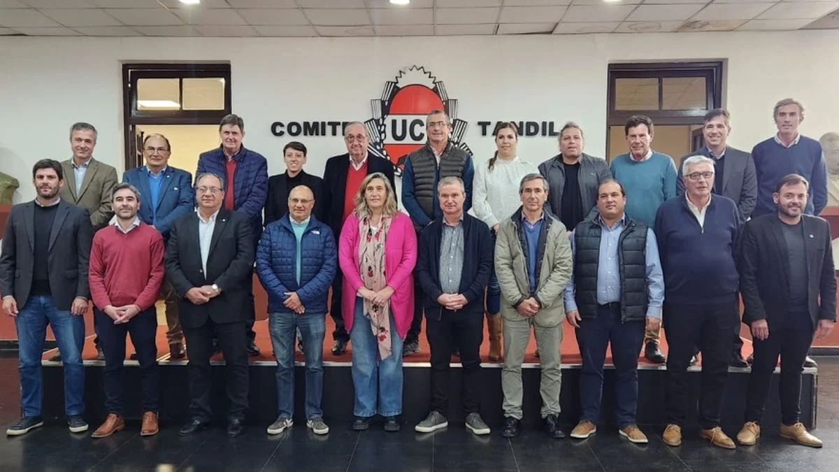 Los intendentes de la UCR también piden lugar en el Comité Provincia