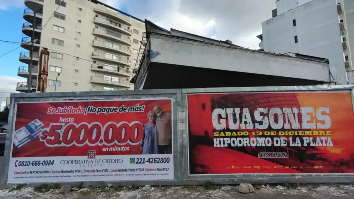 La Plata: denuncian que una obra en 1 y 60 "se robó una vereda"