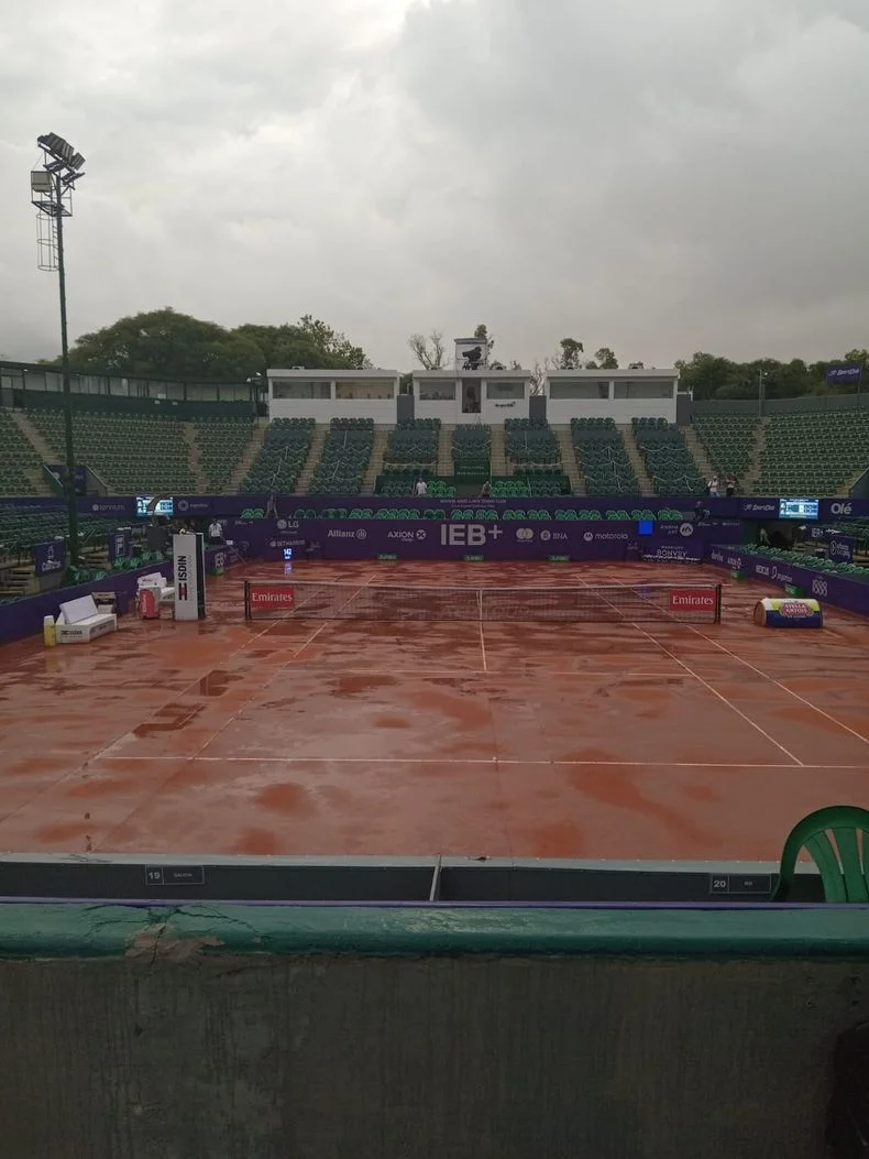 Las lluvias impidieron que Tom&aacute;s Etcheverry jugara esta tarde en el Argentina Open