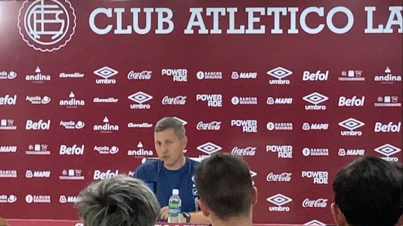 Diego Flores habl&oacute; en conferencia tras su debut como t&eacute;cnico de Gimnasia