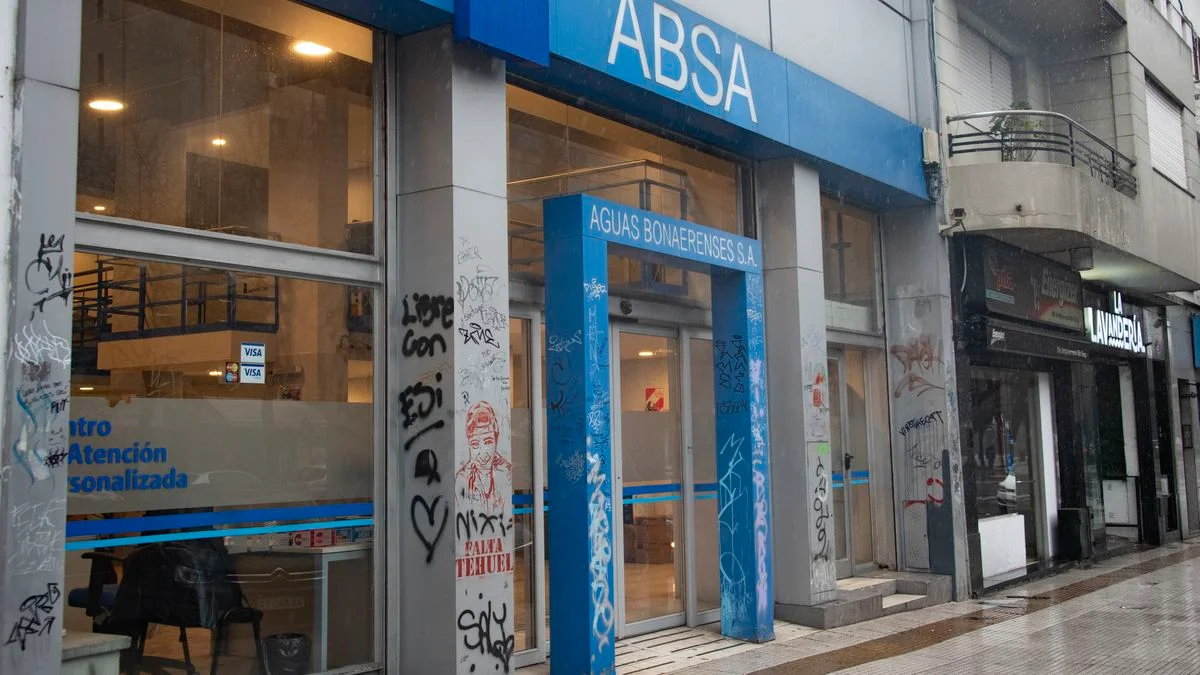 ABSA desbordada por usuarios enojados