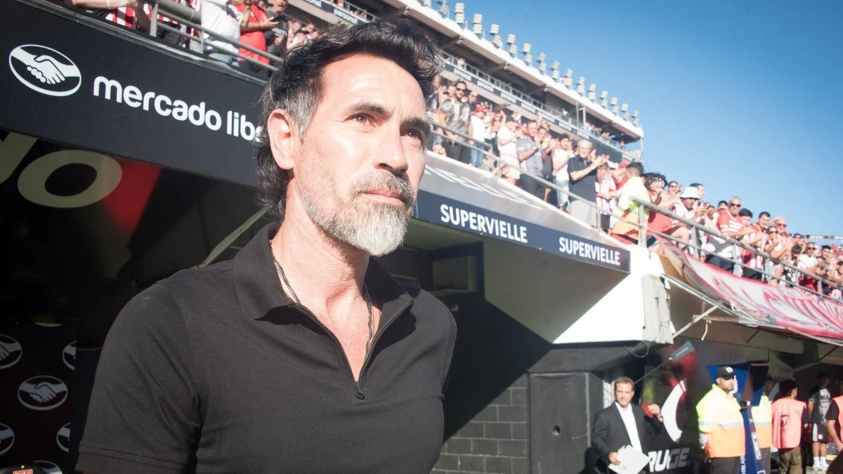 Eduardo Domínguez en su despedida: "Muchas gracias Estudiantes"