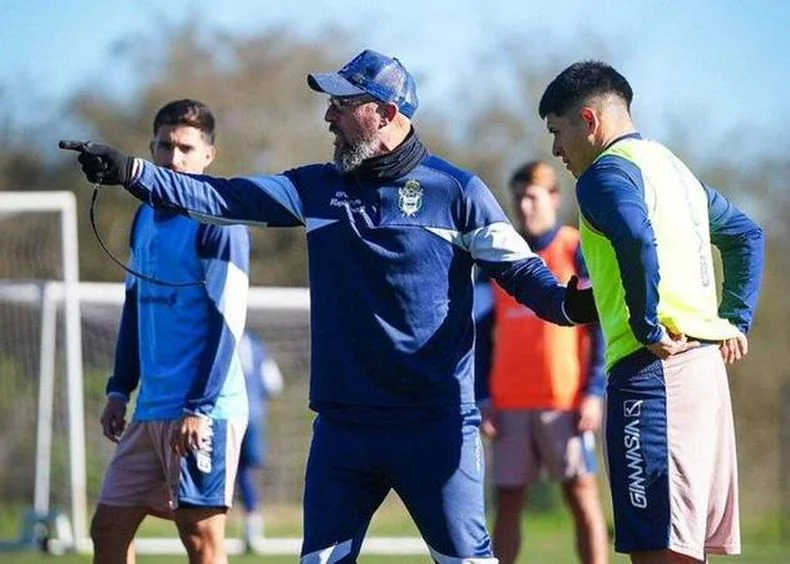 Por decisi&oacute;n de Alejandro Orifla, Fabricio Corbal&aacute;n ser&aacute; titular en Gimnasia