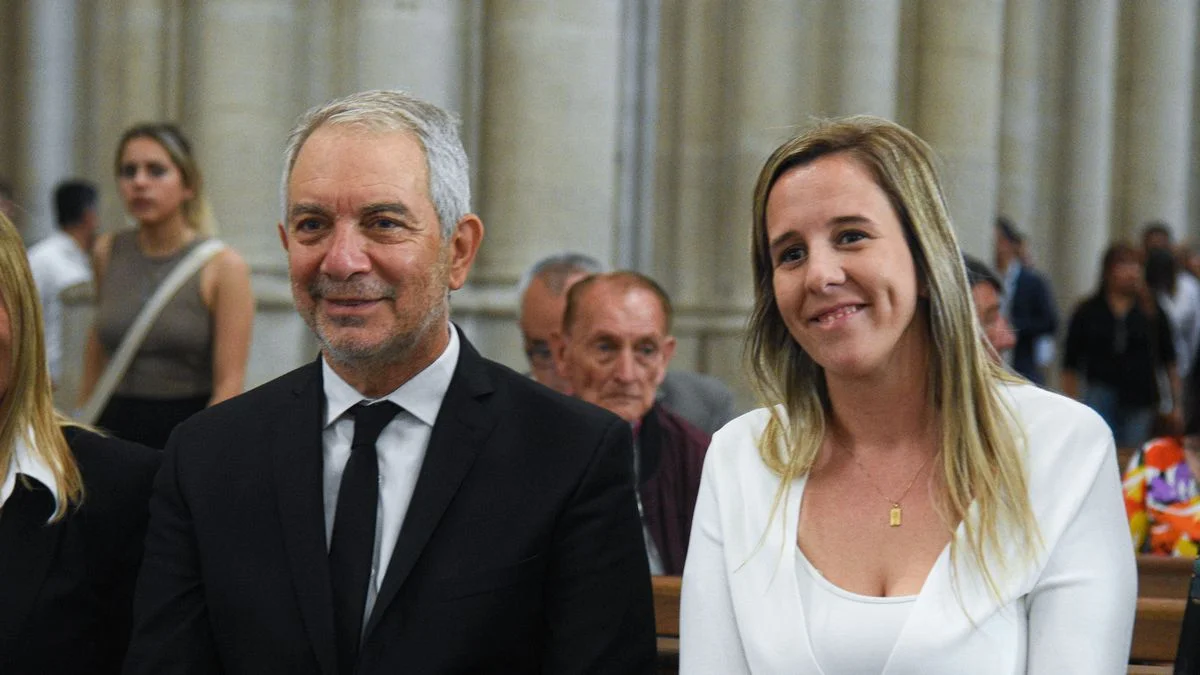 El entorno de Alak propone modificar la Constitución de la Provincia de Buenos Aires