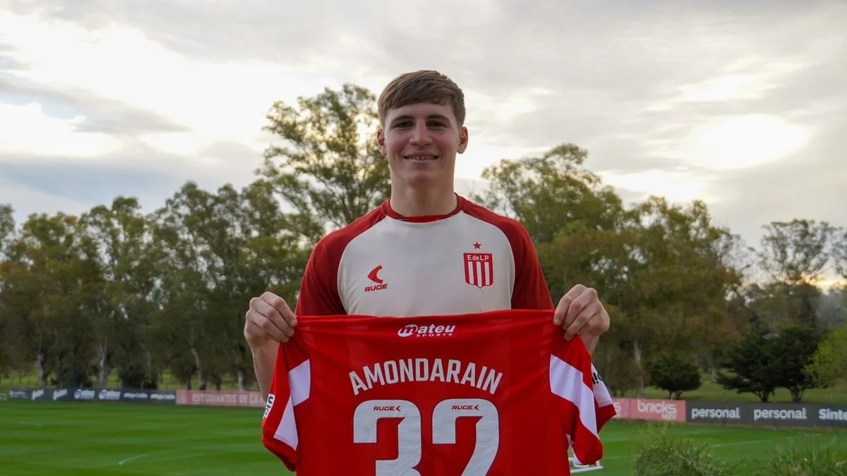 Estudiantes le renovó contrato a dos de sus promesas