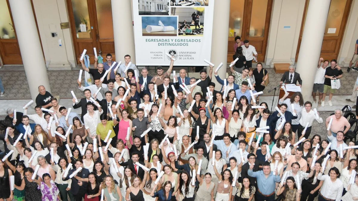 La UNLP distinguió a más de 150 estudiantes
