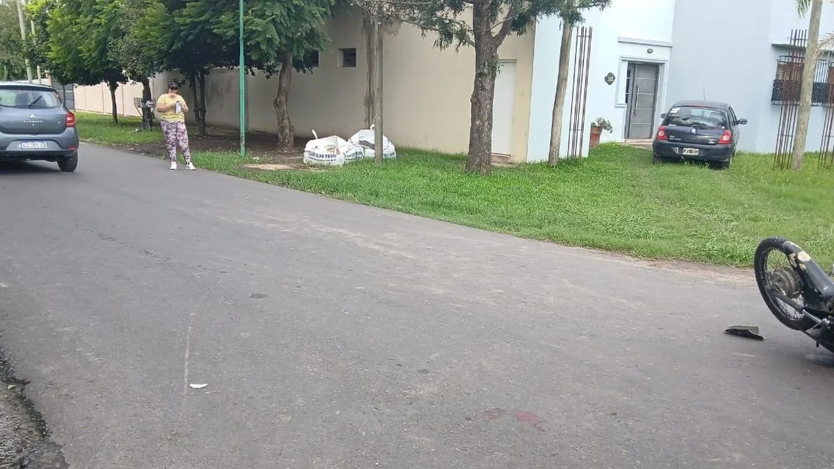 Un motociclista hospitalizado tras chocar en San Carlos