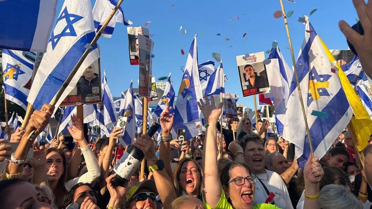 Israel: Hamas liberó al hijo del exdirector del Max Nordau de La Plata