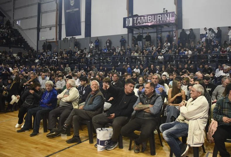 Cifra r&eacute;cord: m&aacute;s de 1200 asistentes en la asamblea de Gimnasia