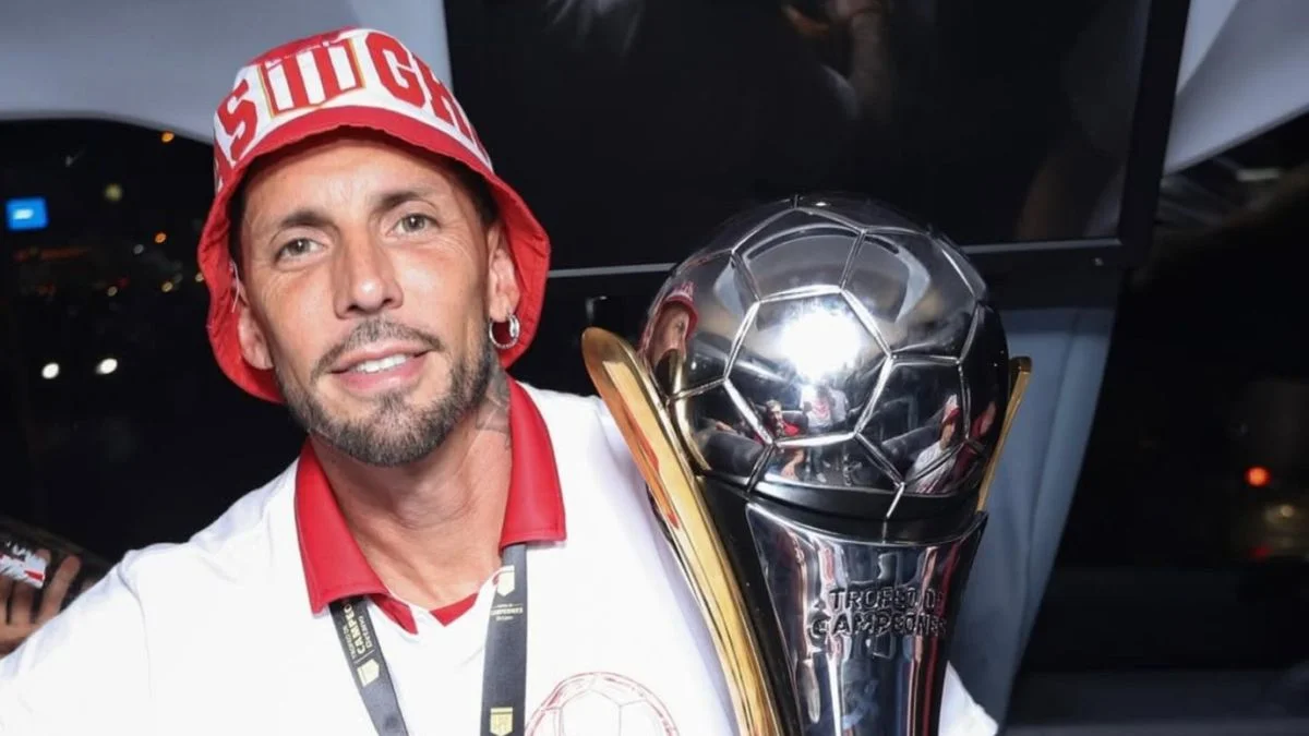José Sosa 2026: El capitán acordó su renovación con Estudiantes